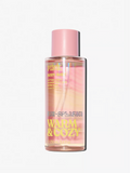 PINK “Warm & Cozy Sun-Splashed” ķermeņa sprejs